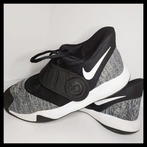 Nike KD Trey 5 VI Athletic Shoe 6.5